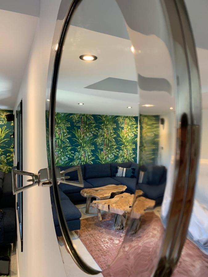 סן טרופז Casa Jungle ! Superb Duplex Apartment, Place Des Lices ! מראה חיצוני תמונה